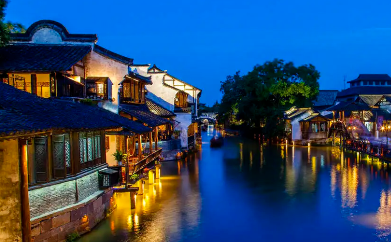 如何進(jìn)一步激活夜經(jīng)濟(jì)，引爆“夜動力”